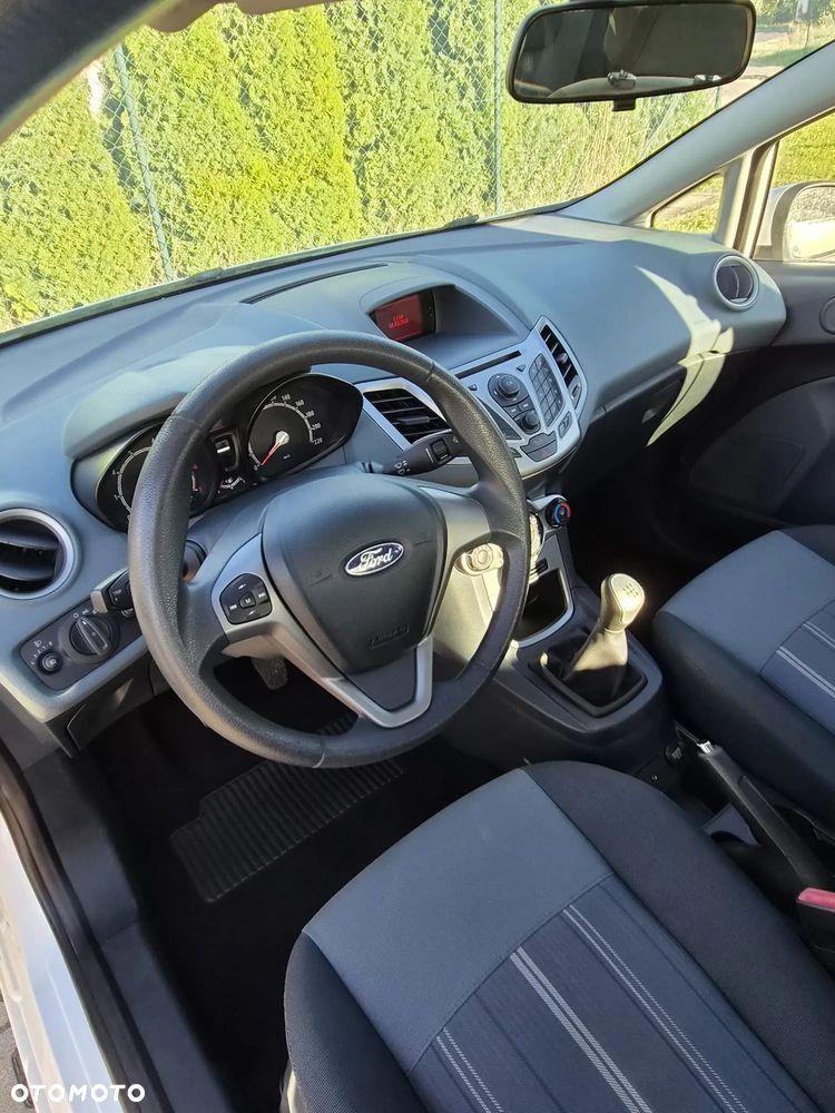 Ford Fiesta 1.25 Champions Edition - 23