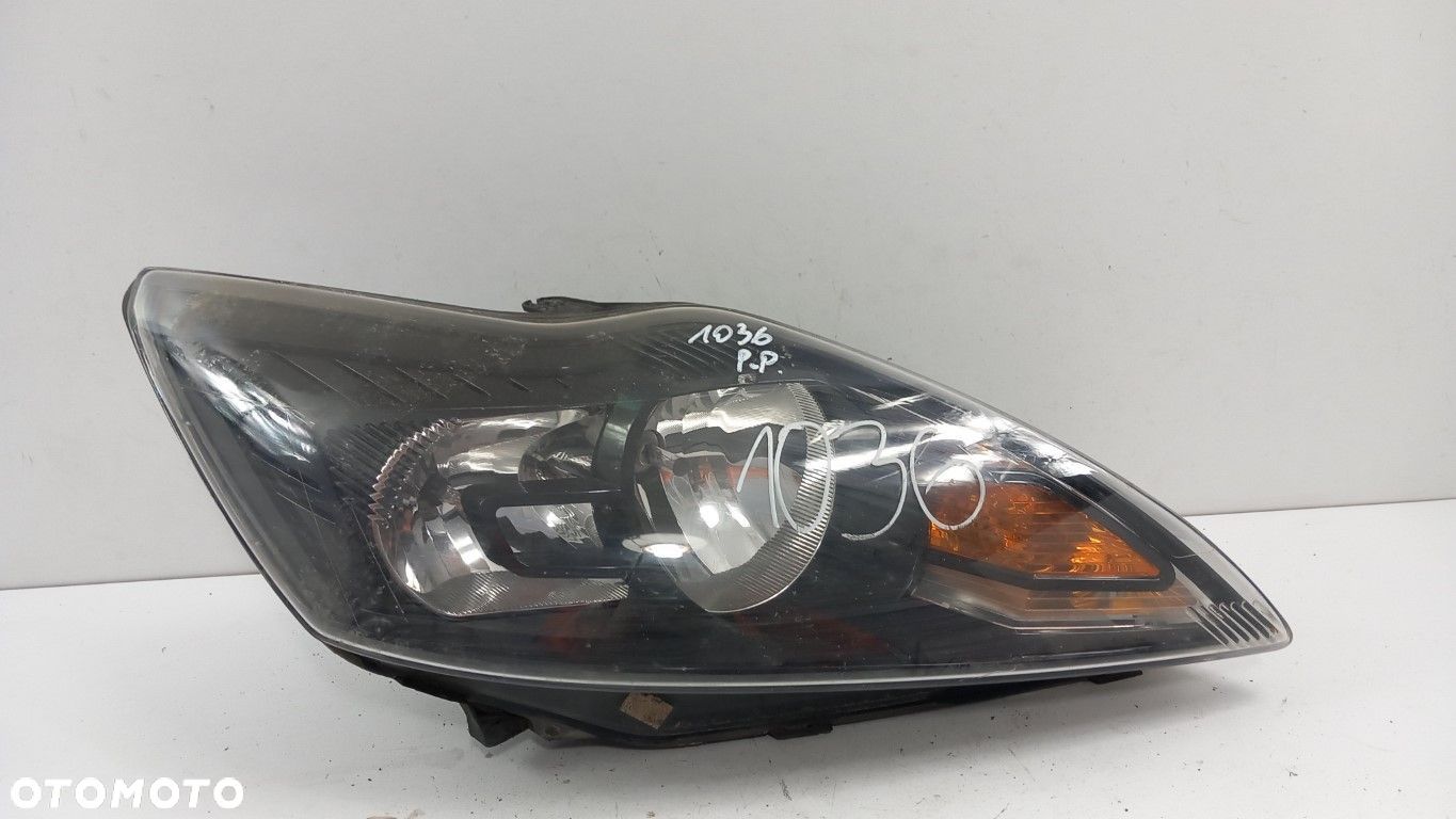 FORD FOCUS MK2 LIFT LAMPA PRZÓD PRAWA - 1