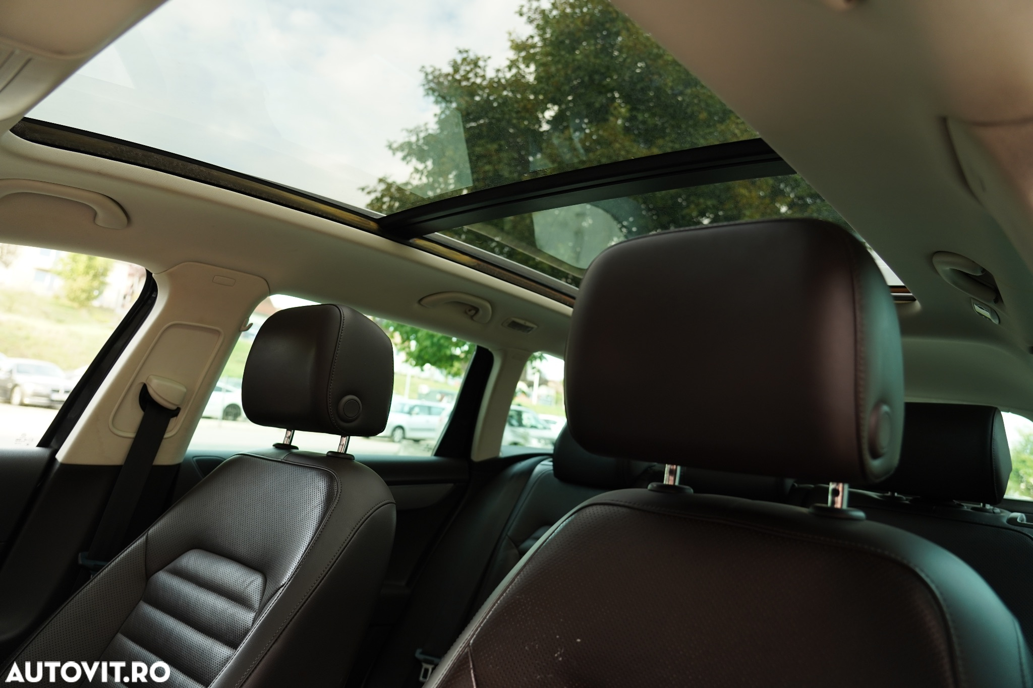 Volkswagen Passat Variant 2.0 TDI BlueMotion Technology Comfortline - 20