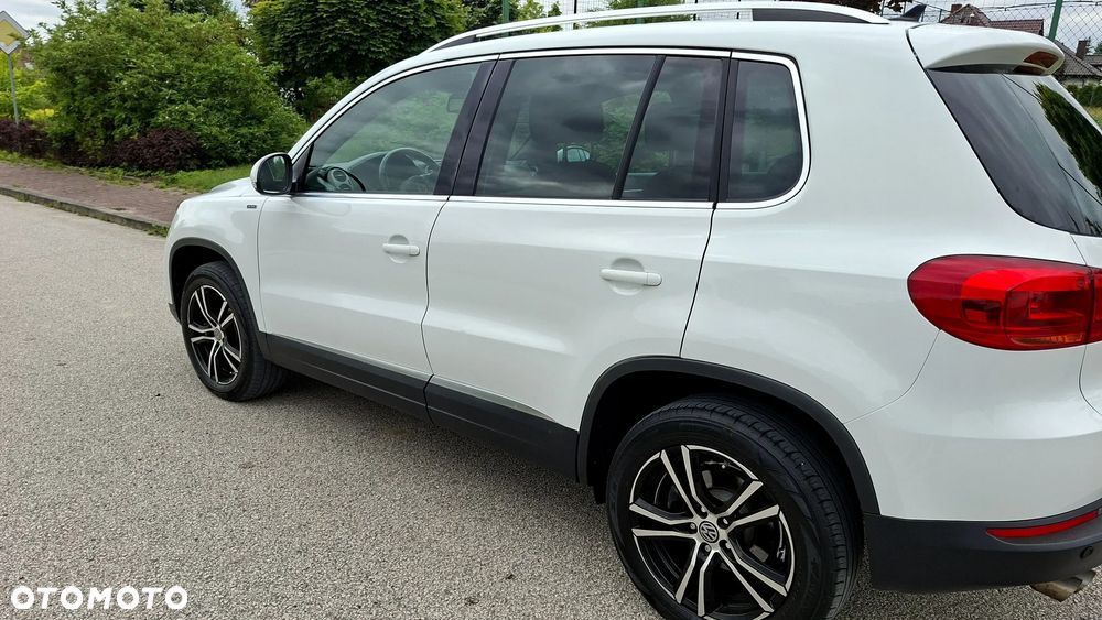 Volkswagen Tiguan 2.0 TDI SCR 4MOTION BlueMotion Technology DSG Lounge Sport & Style - 10