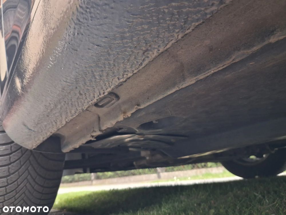 Volkswagen Golf 1.6 United - 34