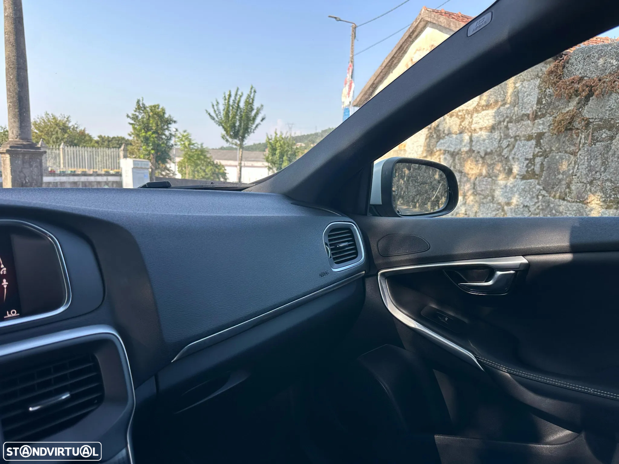 Volvo V40 1.5 T3 Sport Edition R Geartronic - 28