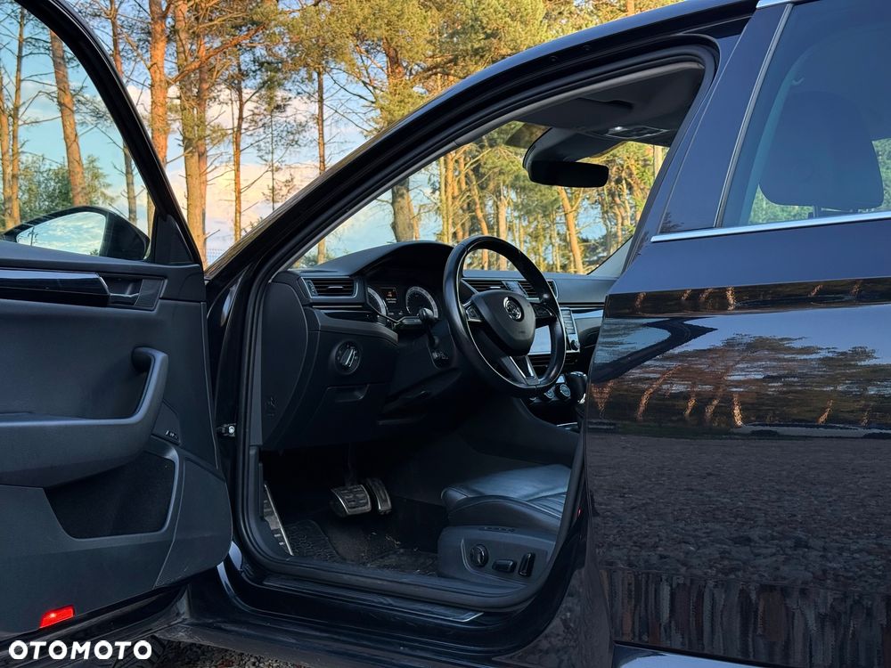 Skoda Superb 2.0 TDI 4x4 L&K DSG - 12