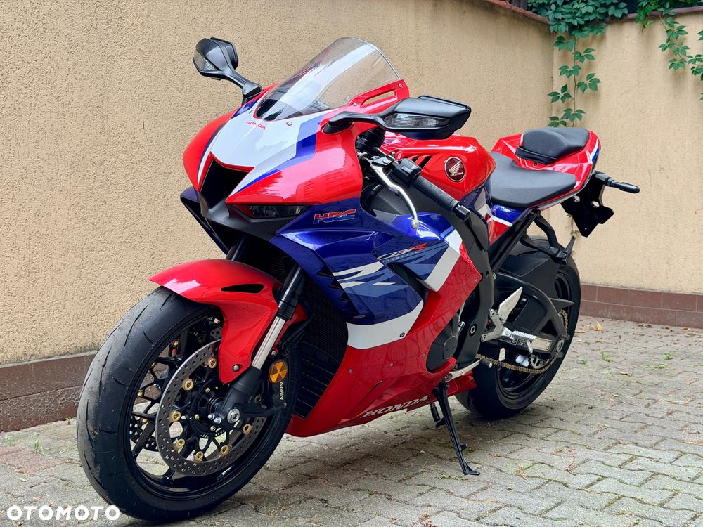 Honda CBR - 1