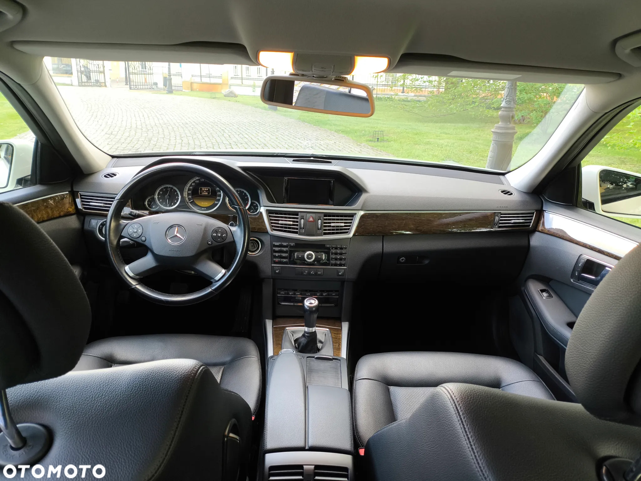 Mercedes-Benz Klasa E 200 T BlueEFFICIENCY - 20