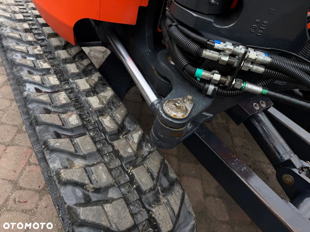 Kubota U35. koparka 3,7 tony. 2016 rok. 2000 mtg! Łyżka skarpowa Hydraulicznie uchylna. 3sekcje Hydrauliczne. zamki na tłokach. Jak nówka sztuka. Zadbana zero zużycia. Z gospodarstwa Norweskiego. Zmiana łyżek Hydrauliczna. LENHOFF. Zero luzów wycieków. Szybka wolna jazda. Gąski perfekt stan. OKAZJA TANIO - 11