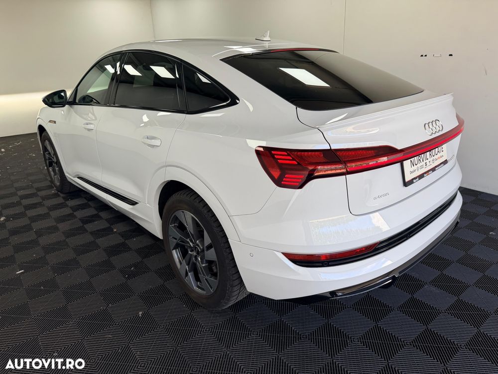 Audi e-tron 50 quattro S line - 13