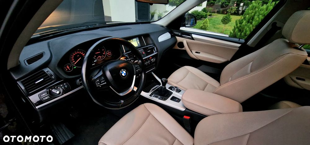 BMW X3 sDrive18d xLine - 35