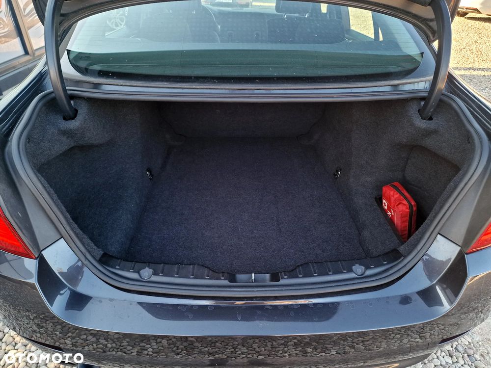 BMW Seria 5 - 26