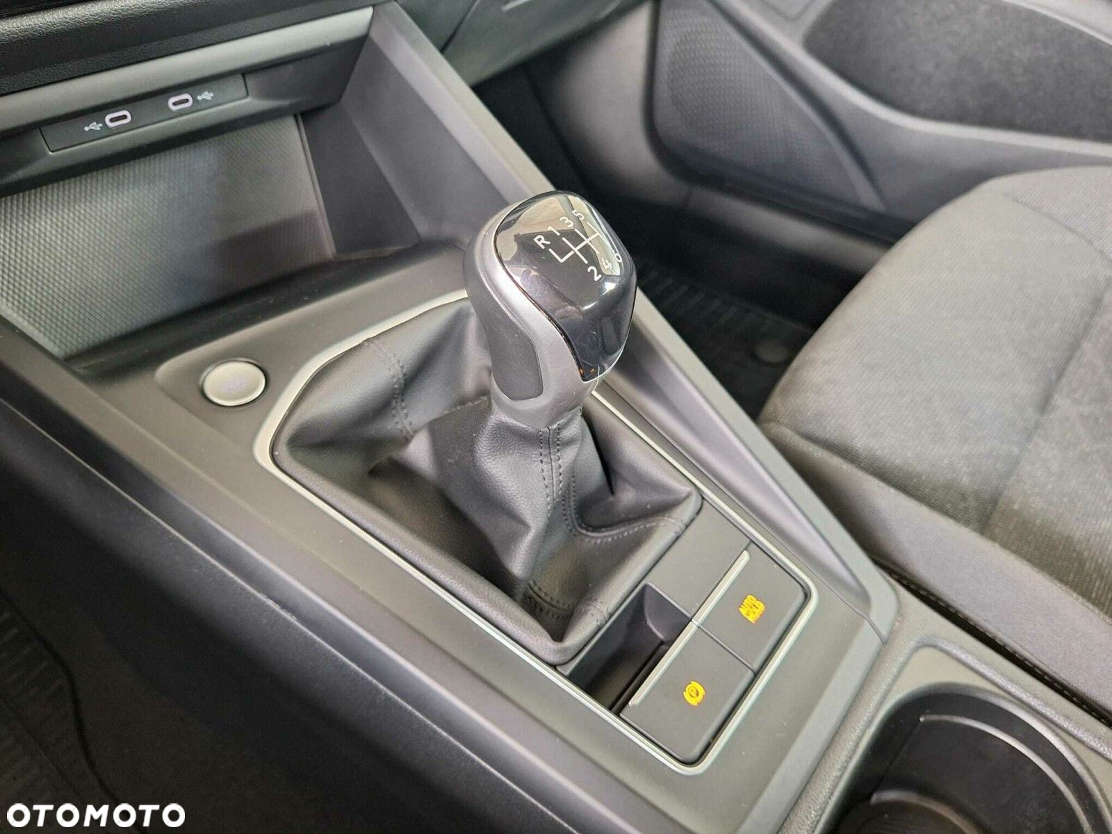 Volkswagen Golf VIII 2.0 TDI Life - 22