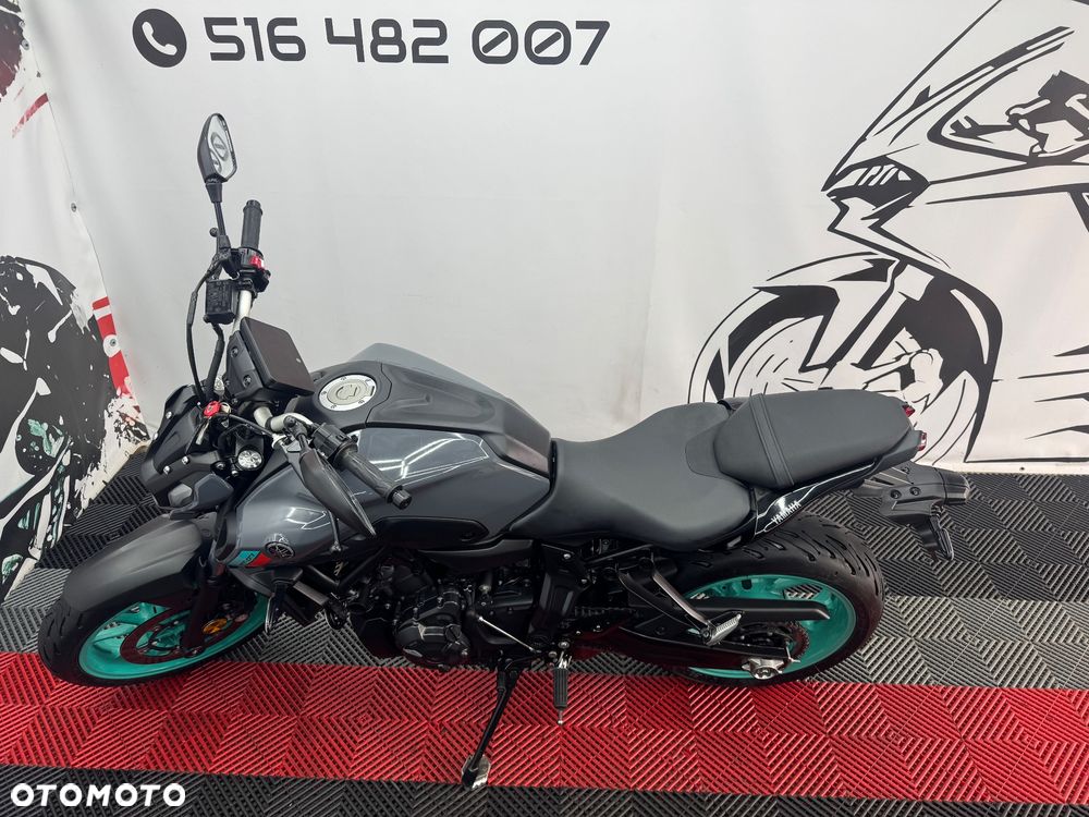 Yamaha MT - 9