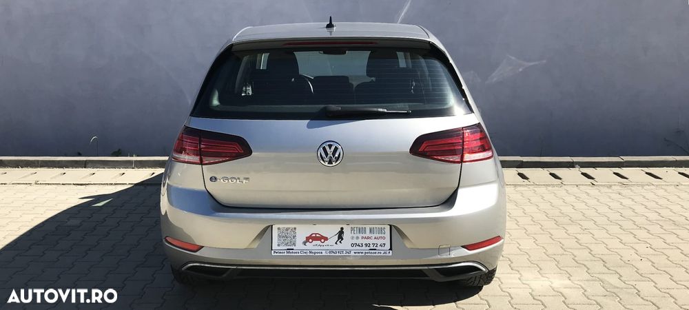 Volkswagen Golf - 13