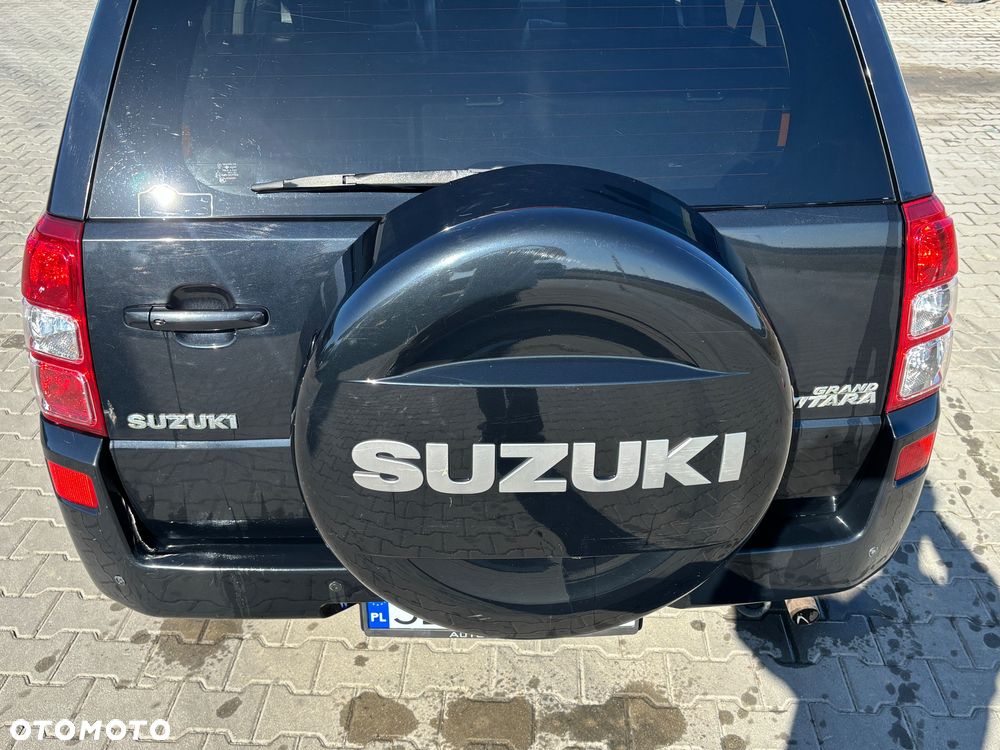Suzuki Grand Vitara 2.0 De luxe - 8