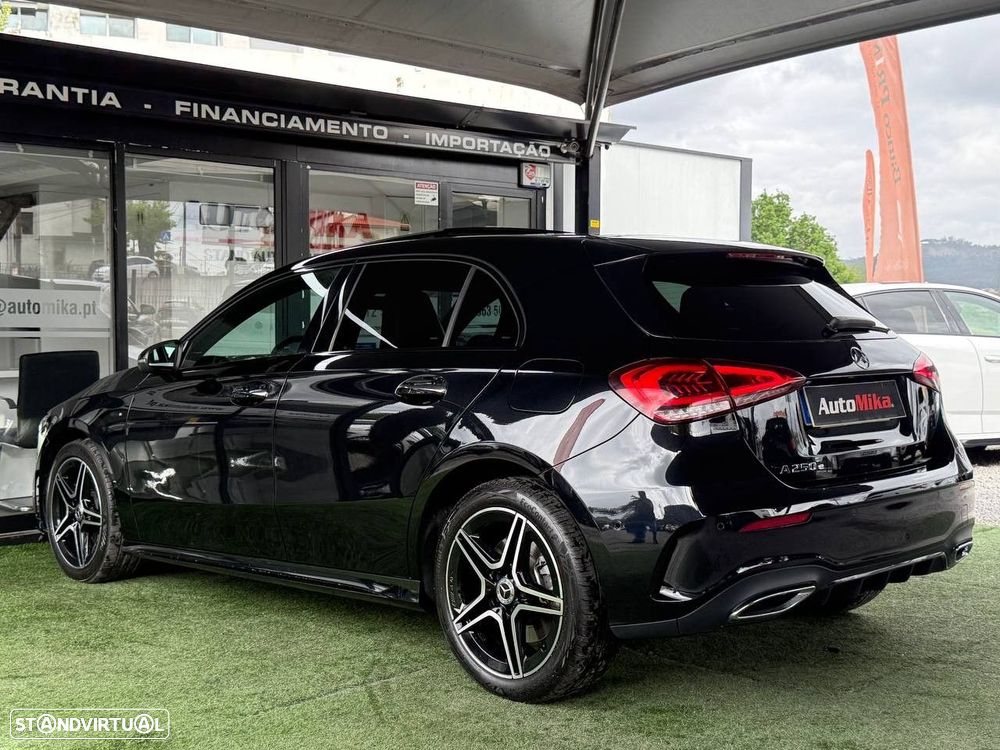 Mercedes-Benz A 250 e 8G-DCT AMG Line - 13