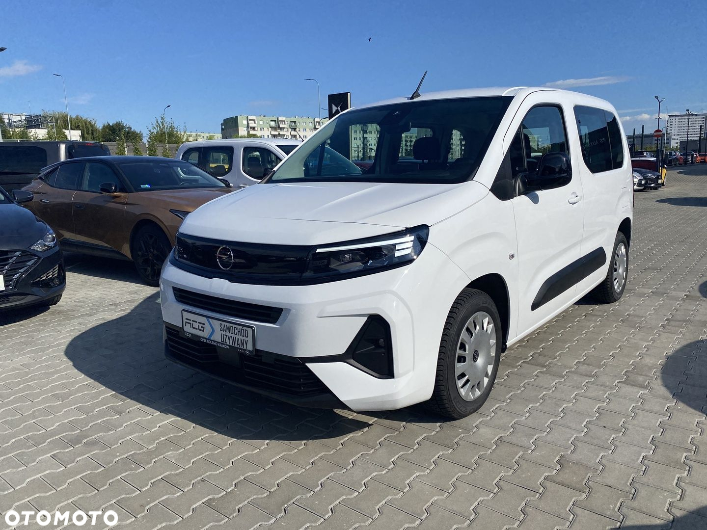 Opel Combo Life 1.2 Turbo Edition S&S - 2
