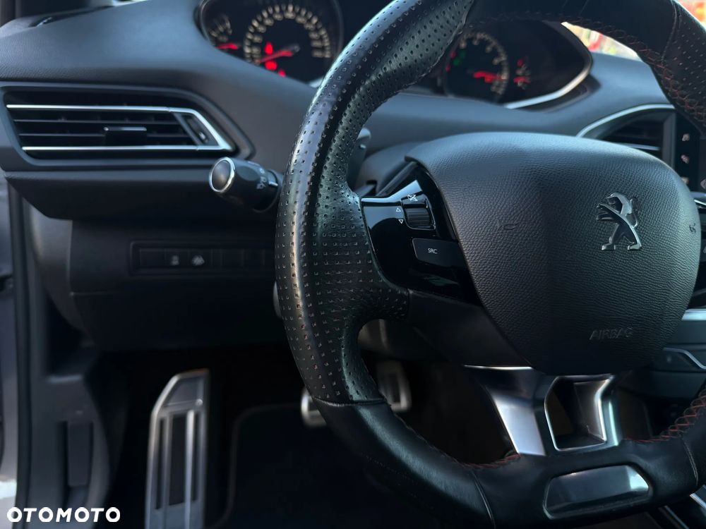 Peugeot 308 PureTech 130 GPF EAT8 Stop & Start GT Pack - 17