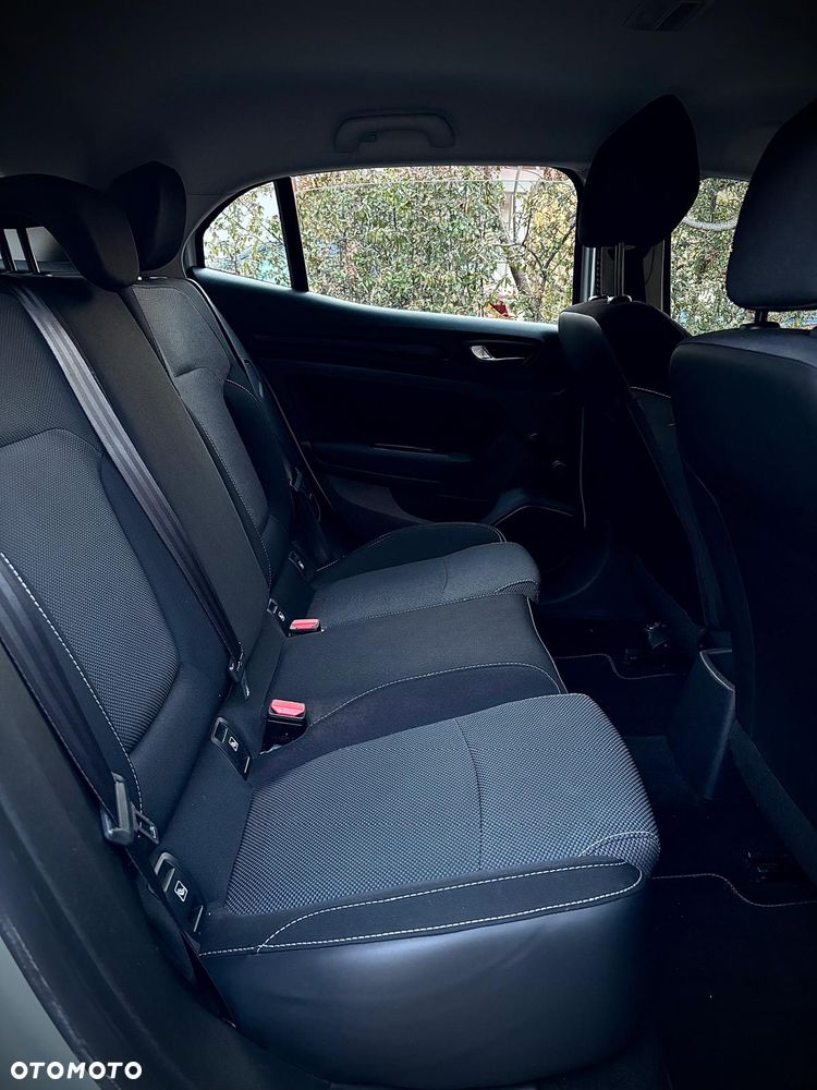 Renault Megane 1.6 SCe Life - 12