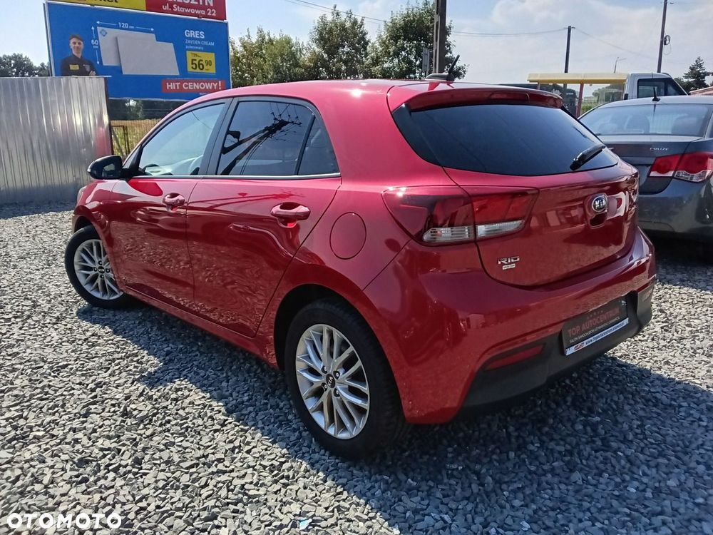 Kia Rio - 4