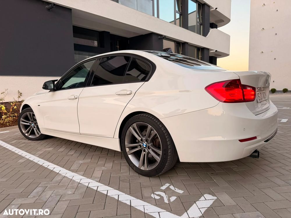 BMW Seria 3 318d Aut. Sport Line - 11