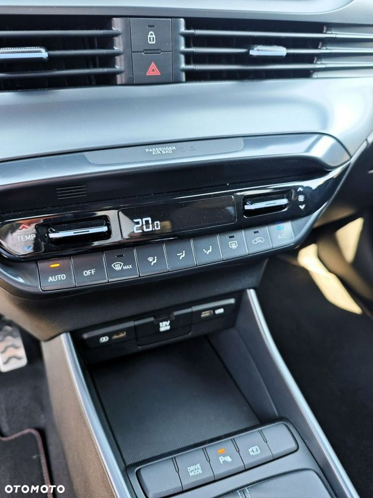 Hyundai i20 - 13