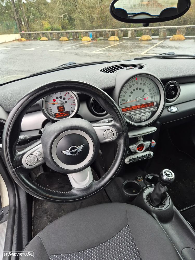 MINI 3 Portas Cooper D - 14