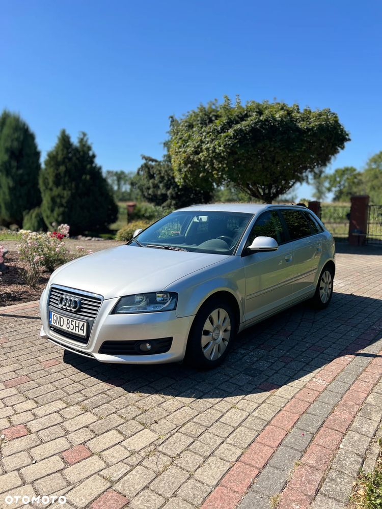Audi A3 Sportback - 2