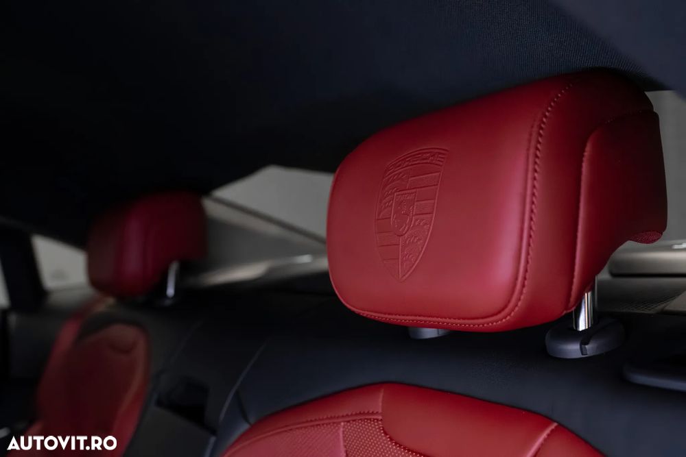 Porsche Taycan Standard - 29