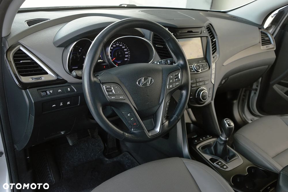 Hyundai Santa Fe 2.0 CRDi Premium 4WD - 6