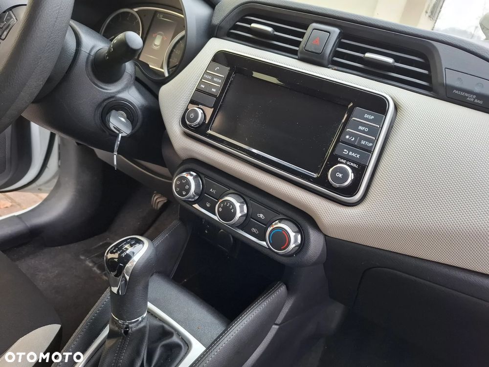 Nissan Micra 1.0 Visia Plus - 14