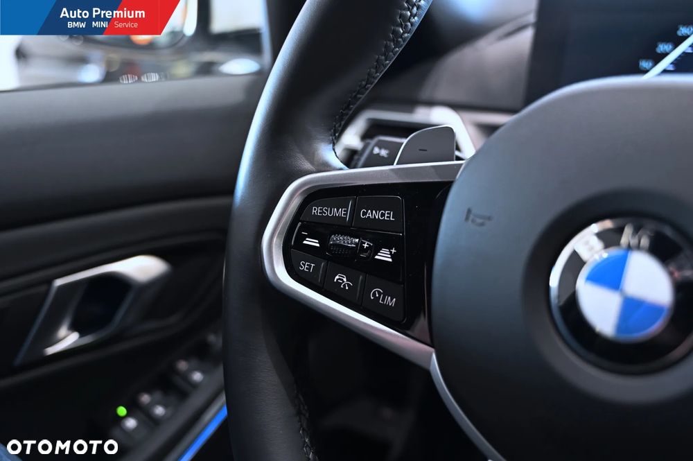 BMW Seria 3 320i xDrive - 5