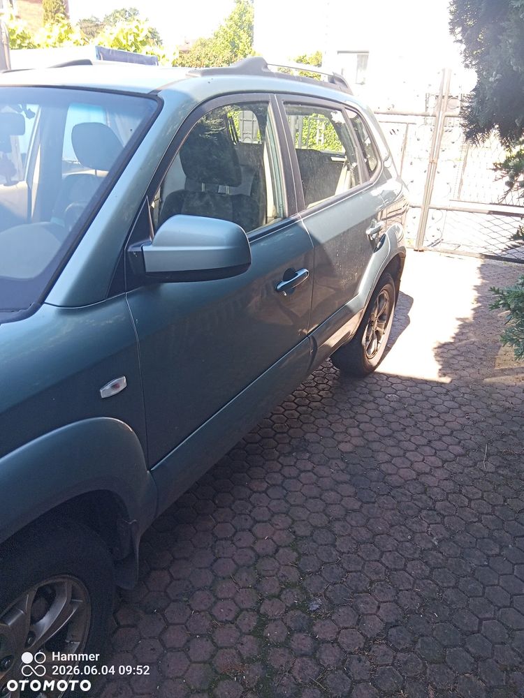 Hyundai Tucson 2.0 CRDi 4WD GLS - 3