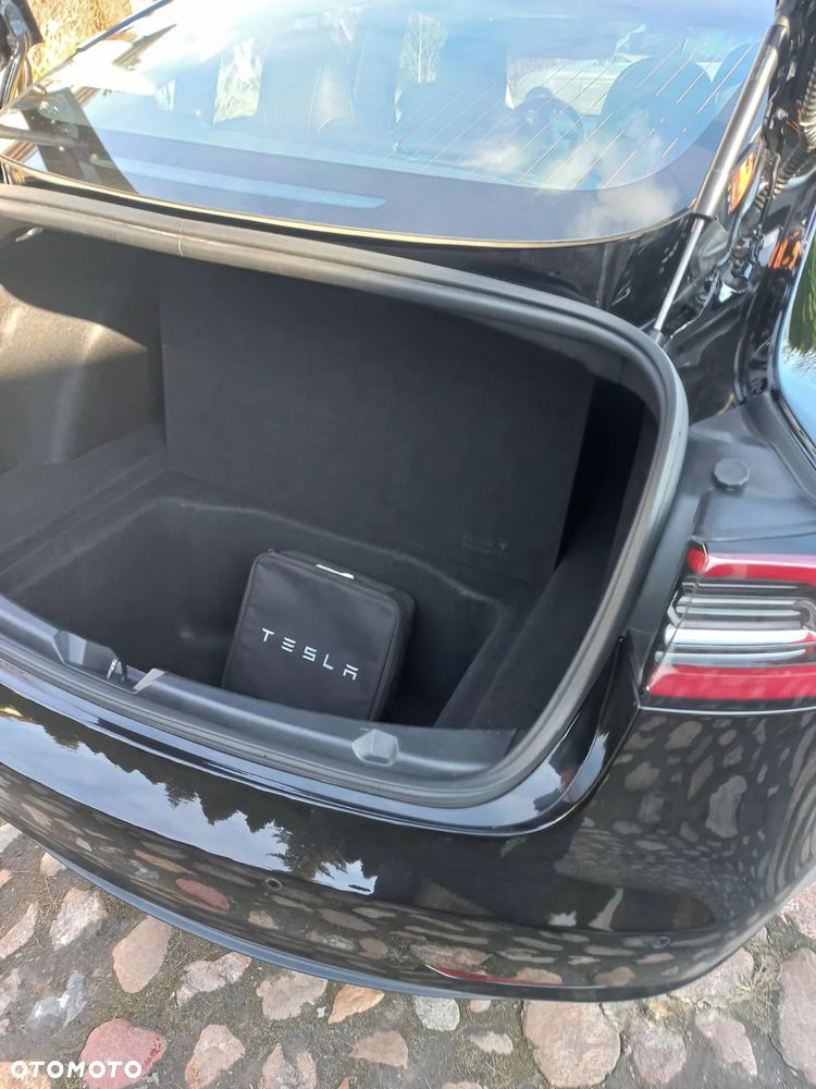 Tesla Model 3 Long Range RWD - 21