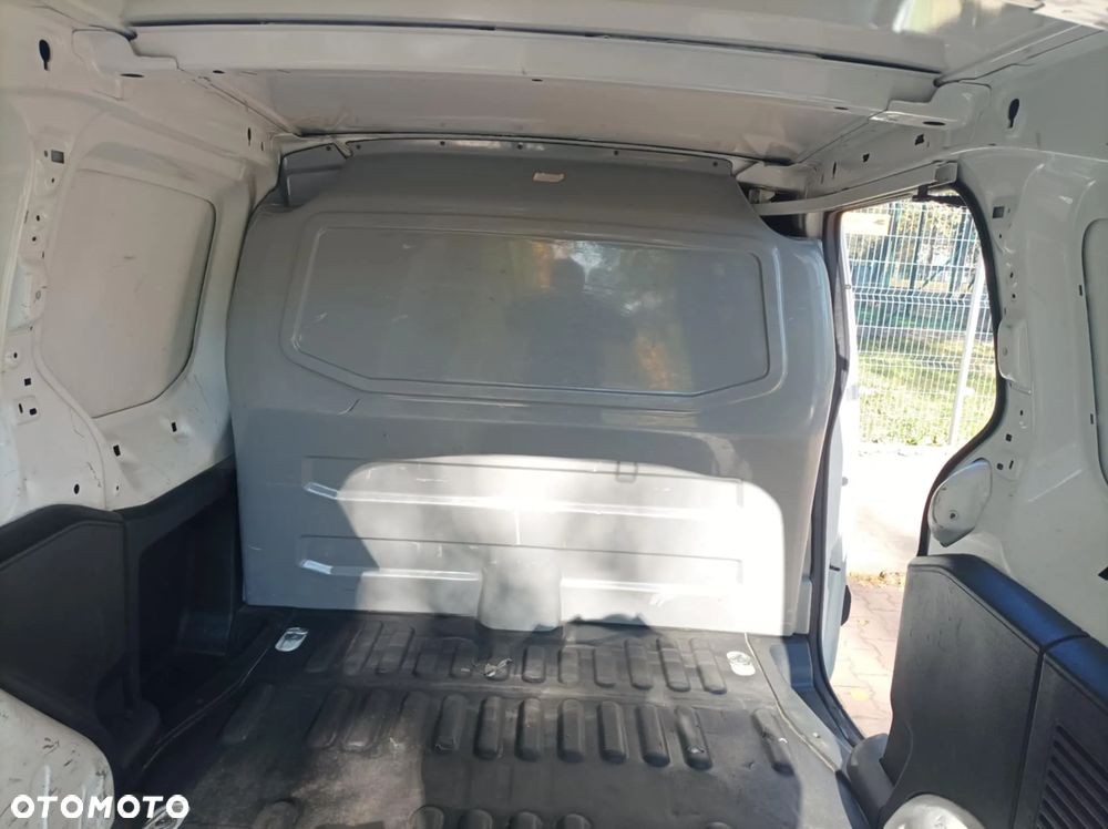 Peugeot Partner - 11