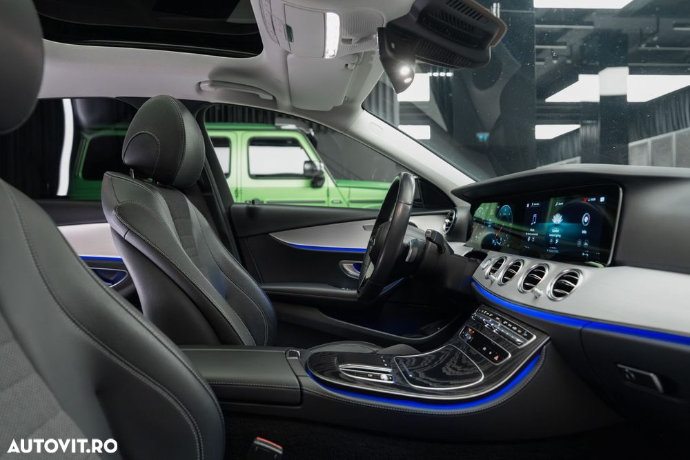 Mercedes-Benz E - 33