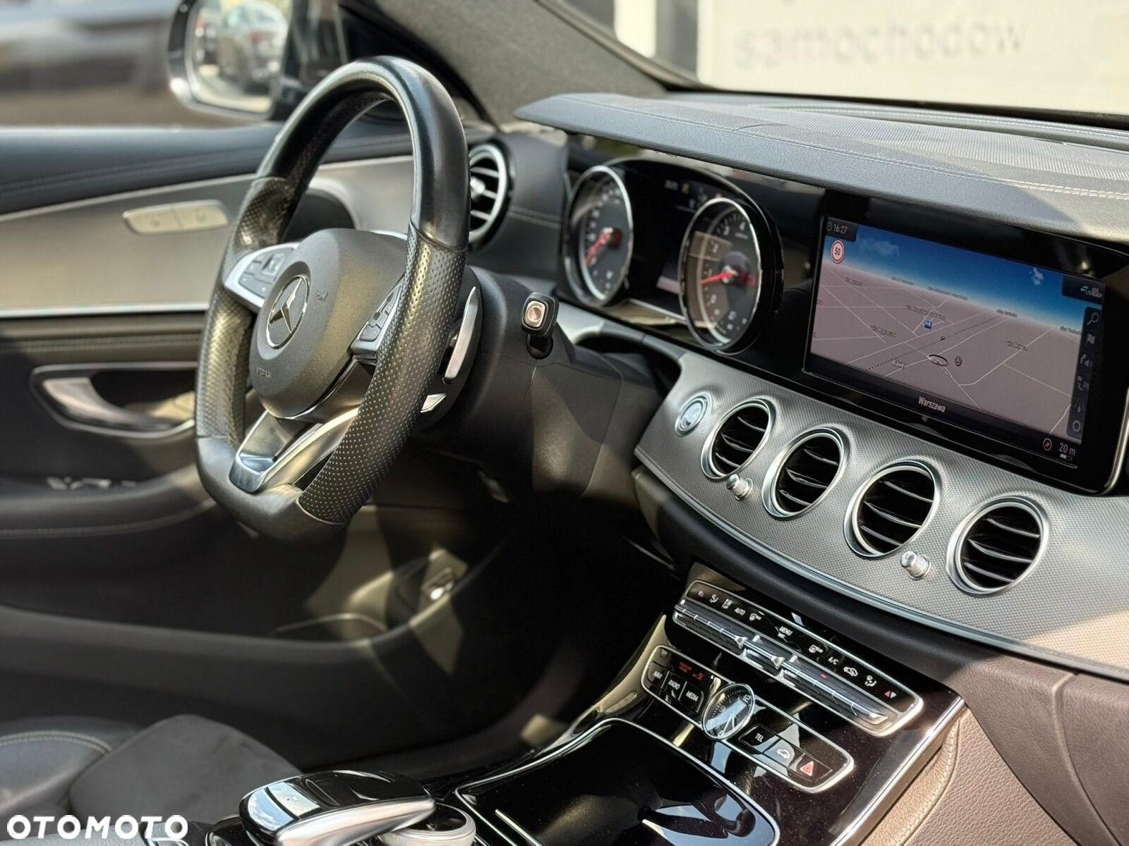 Mercedes-Benz Klasa E 200 9G-TRONIC - 24