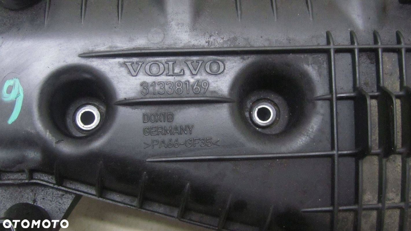 VOLVO XC60 2.4 POKRYWA ZAWORÓW 31338169 08- - 5