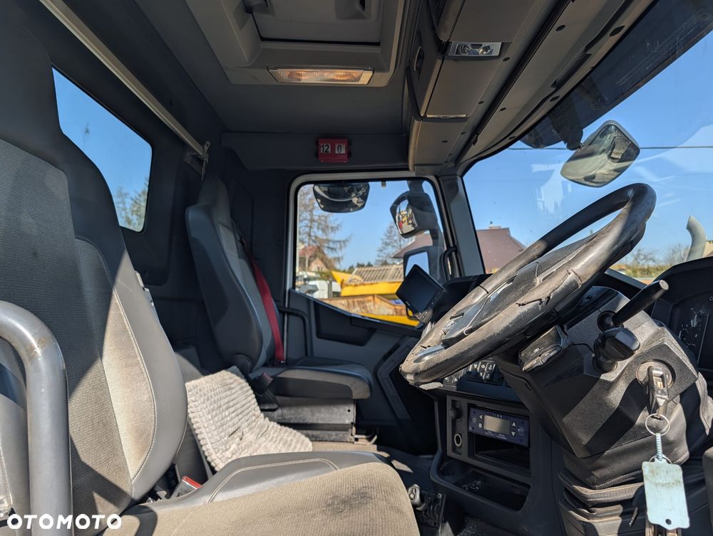 Renault C430 8x4 - 12