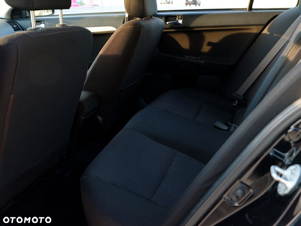 Mitsubishi Lancer 1.8 Invite - 21