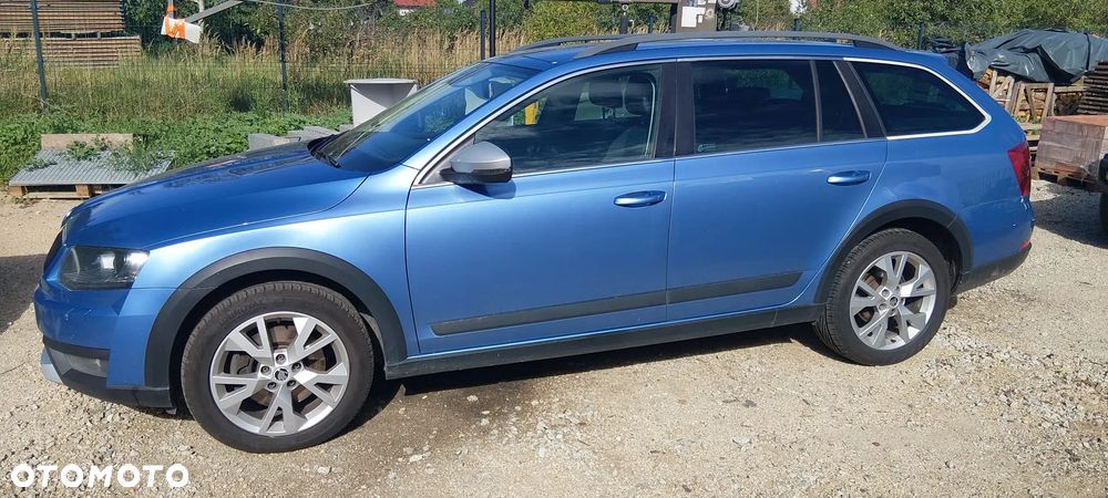 Skoda Octavia Scout 2.0 TDI 4x4 DSG - 5
