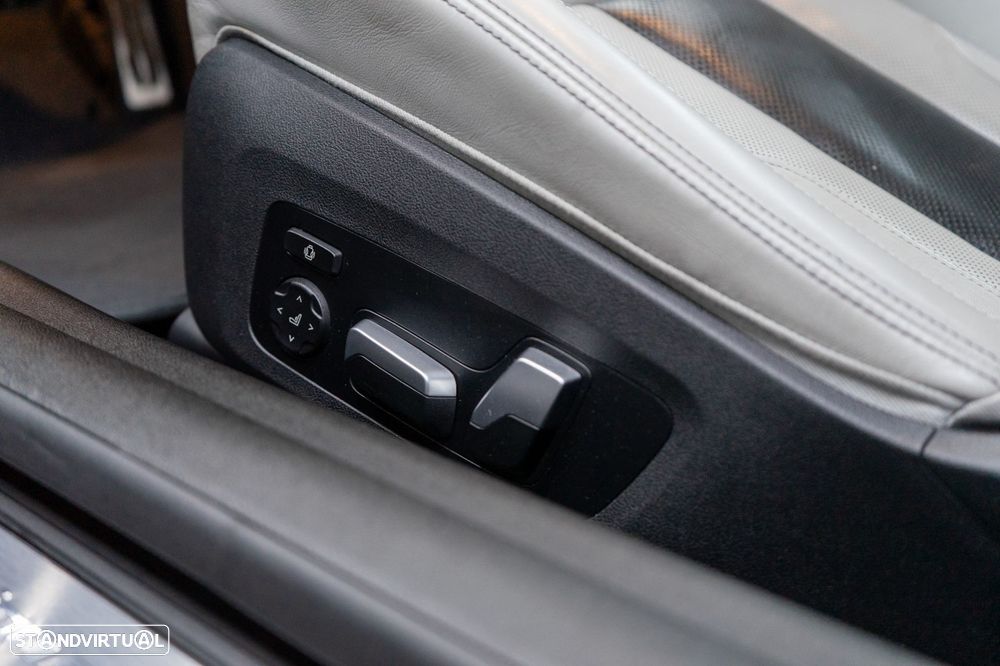 BMW M4 Competition xDrive - 27