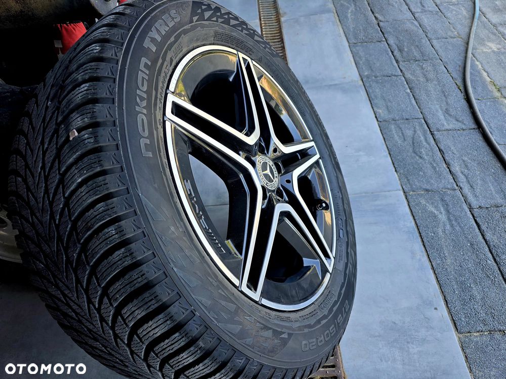 Mercedes-Benz GLE - 40