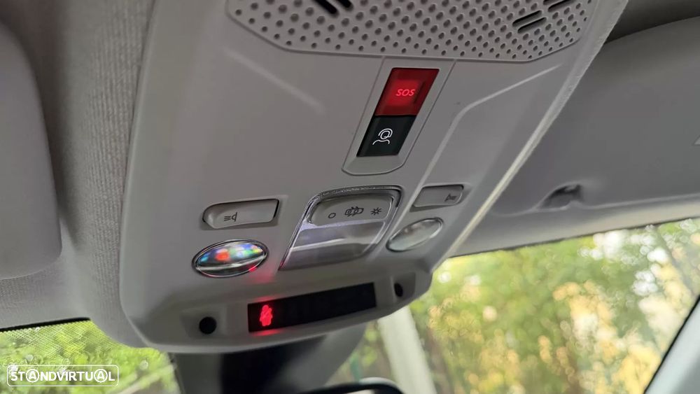 Peugeot 208 1.2 Hybrid Allure e-DCS6 - 25