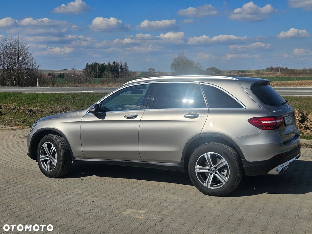 Mercedes-Benz GLC 300 4Matic 9G-TRONIC - 30
