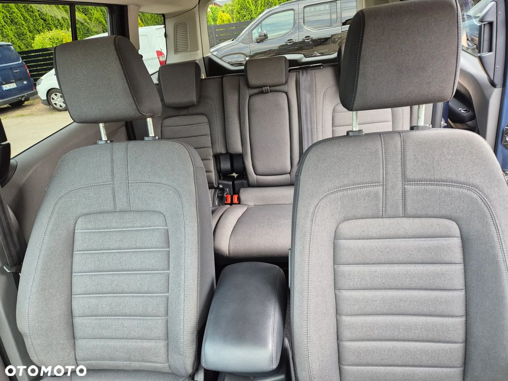 Ford Tourneo Connect Grand - 16