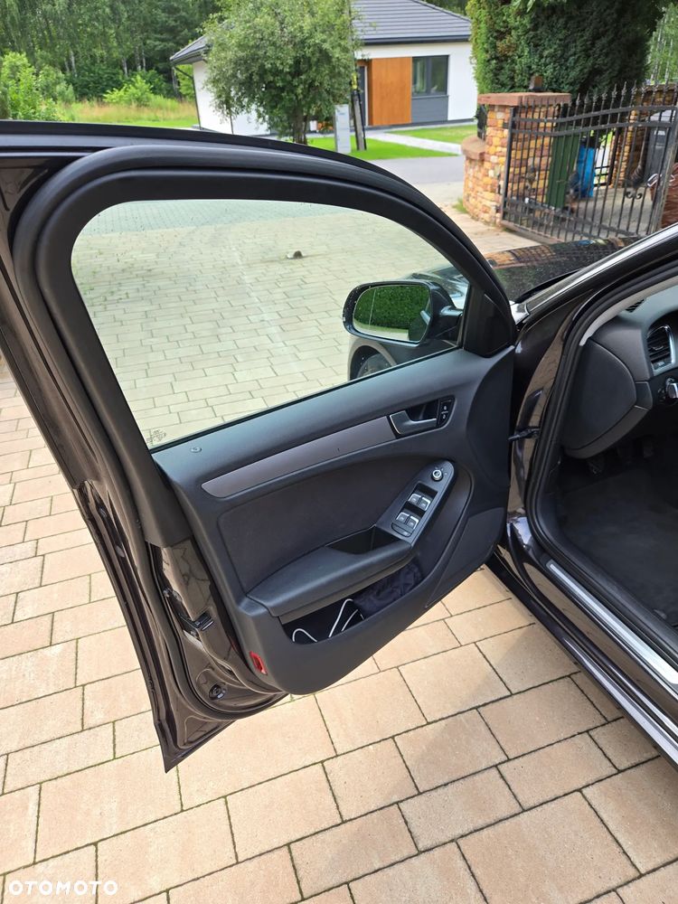 Audi A4 Avant - 11