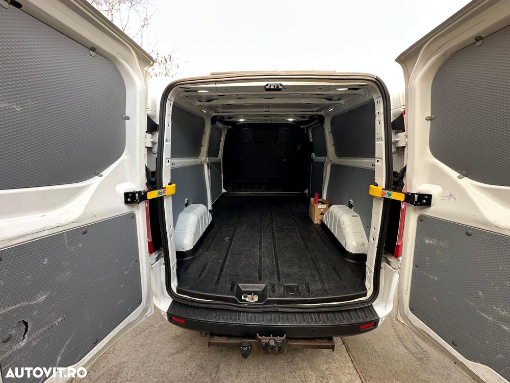Ford Transit Custom - 8