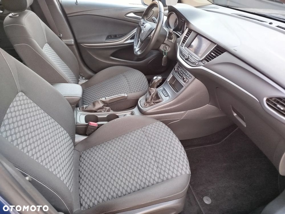 Opel Astra 1.2 Turbo - 20