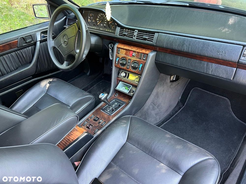 Mercedes-Benz W124 (1984-1993) - 30