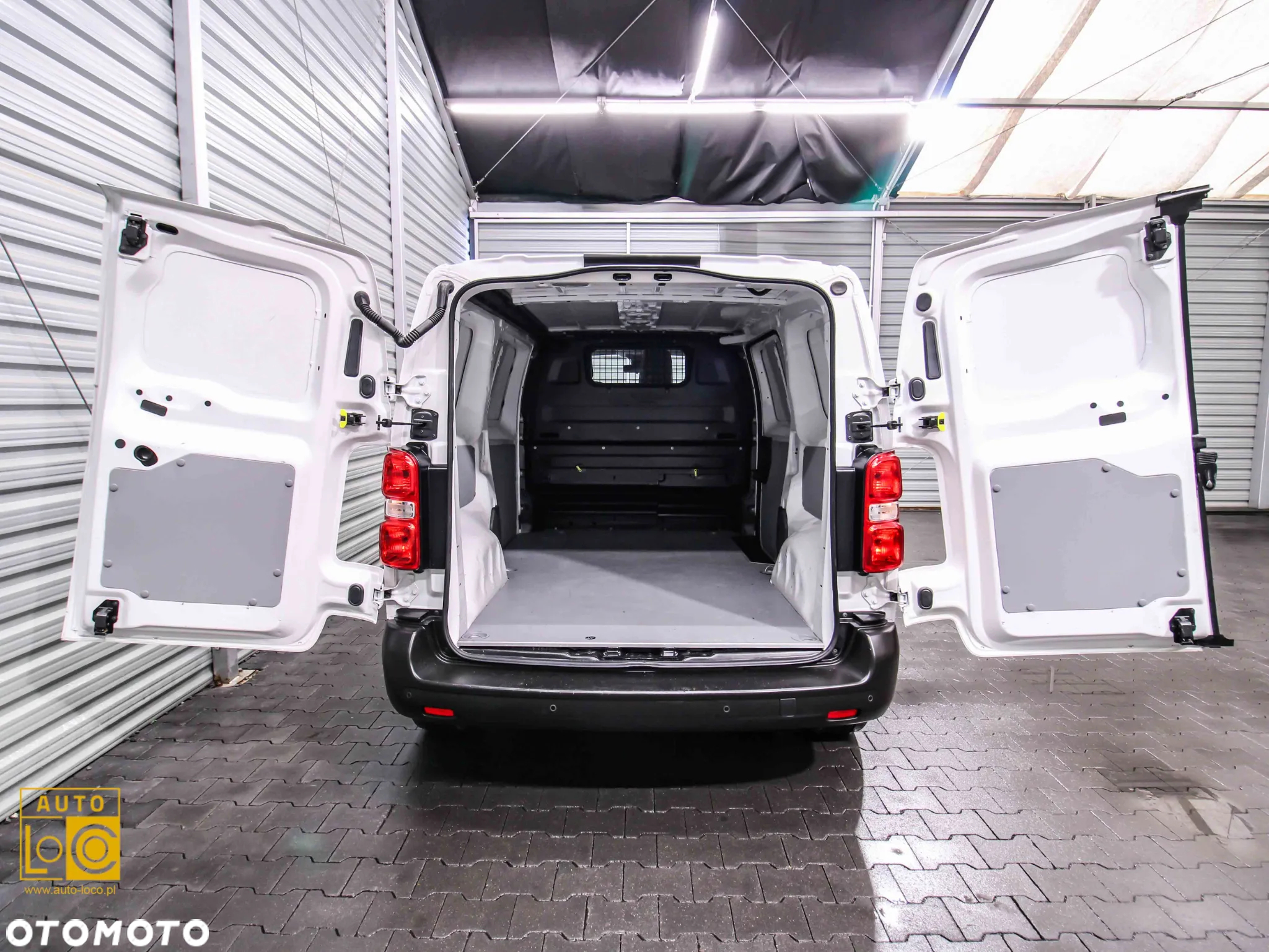 Toyota PROACE FURGON LONG / L2 - 12