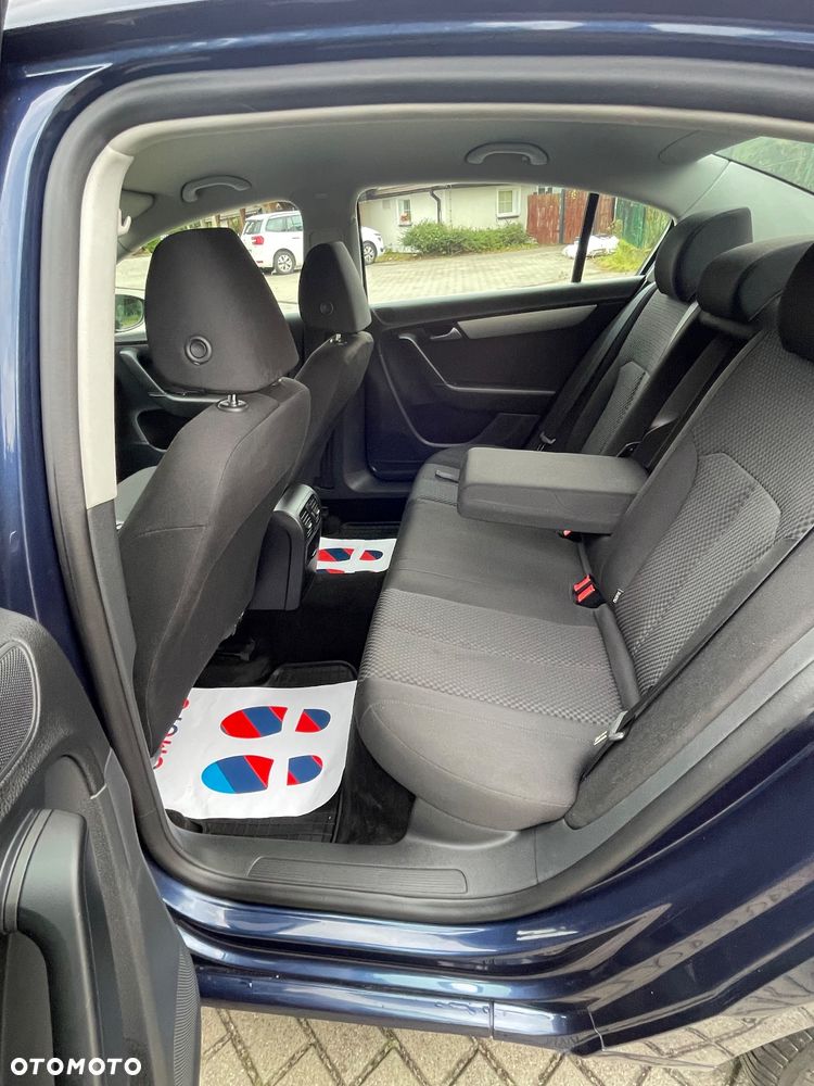 Volkswagen Passat Variant 1.6 TDI BlueMotion - 30